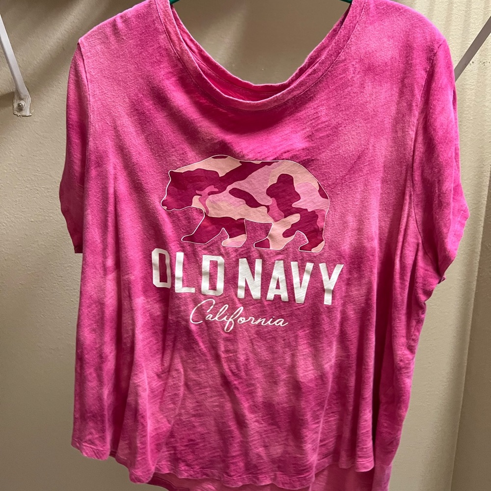 Pink tshirt